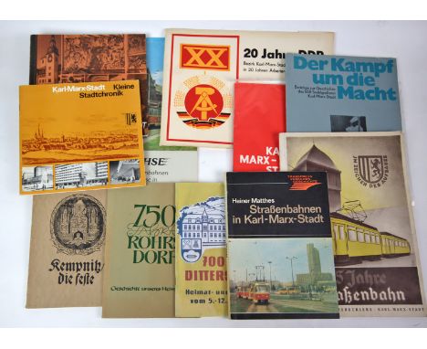 Posten Karl-Marx-Stadt dabei Bildmappe (24 Fotos), 20 Jahre DDR Bezirk K.-M.-Stadt und Heft *K.-M.-Stadt in einem Fünfjahresp