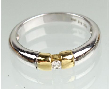 Brillant Solitär Ring - Platin 950 / GG 750 punziert Pt und Platin 950 sowie Gelbgold 750 (18 Karat), ca. 7,1 Gramm, massiv g