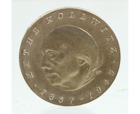 10 Mark DDR Käthe Kollwitz 1967 Silber, Gedenkmünze zum 100. Geburtstag Käthe Kollwitz, nach links blickenden Portrait von Kä