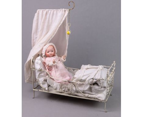 Armand Marseille Puppenbaby im Bettchen Biskuitporzellan Kurbelkopf gemarkt Armand Marseille 341./0.K. um 1926, Dream Baby mi