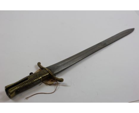Bayonet: A good and original 1837 Pattern Brunswick bayonet. Ricasso marked 'GR' and 'Enfield'. Crossguard marked '425'. Spru