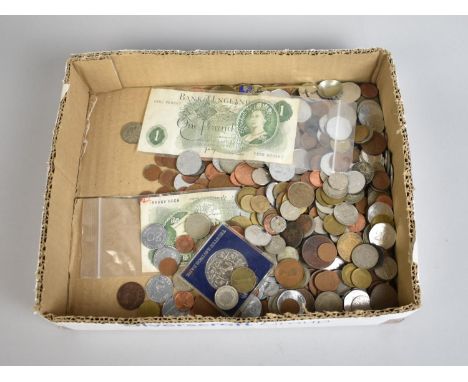 A Collection of Various Vintage Coinage to Comprise Crowns, £1 Bank Note, Copper Pennies Etc