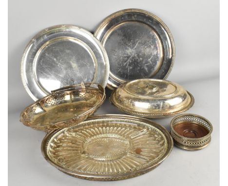 A Collection of Various Silver Plate to Comprise Entree Dish, Trays, Glass Lined Tray, Bottle Coaster etc