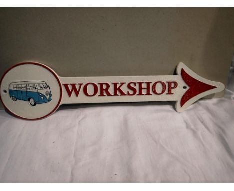 Cast iron VW workshop arrow, W: 40 cm. UK P&amp;P Group 1 (£16+VAT for the first lot and £2+VAT for subsequent lots) 