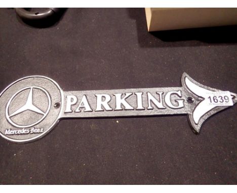 Cast iron Mercedes parking arrow, W: 40 cm. UK P&amp;P Group 1 (£16+VAT for the first lot and £2+VAT for subsequent lots) 