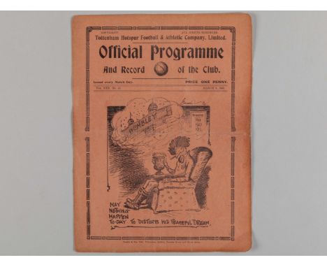 Tottenham Hotspur v Sunderland match programme, 5/3/1938, sign of fold &nbsp; &nbsp;&nbsp;The crowd on the day for the game w