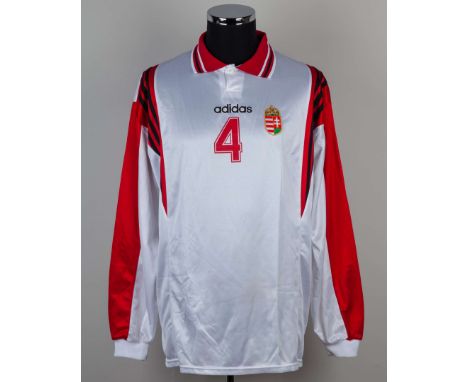 White and red No.4 Hungary long-sleeved shirt, Adidas, XL, with button-up collar and embroidered cloth badge&nbsp;
