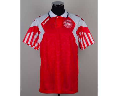 Red and white No.11 Denmark short-sleeved shirt, 1993, Hummel, XL, with button-up collar and sponge badge&nbsp;