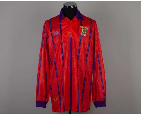 Salmon pink and purple No.20 Scotland long-sleeved shirt, 1993-94, Umbro, XL with button-up collar and embroidered cloth badg