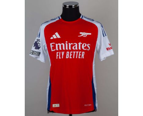 Bakayo Saka red and white No.7 Arsenal short-sleeved shirt, 2024-25, Adidas, M, with crew-neck collar and printed badge, the 