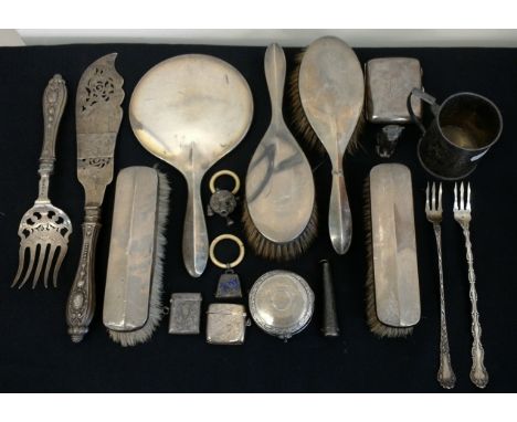 A collection of various silver ware, to include a Victorian fish fork and slice set, hallmarked Sheffield 1859, two pickle fo