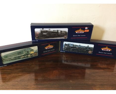 Three boxed Bachmann locos 1:79/00 including Class 45 diesel D55 Royal Signals BR green 32-675Z, and 32-352, 32-177.