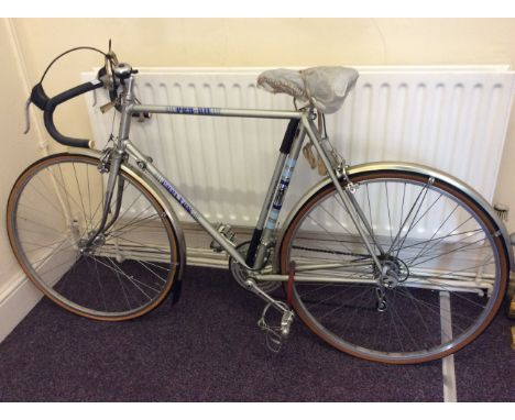 A Carlton Pro-Am bicycle with silver frame, Reynolds 531, 10 speed Suntour Cyclone.