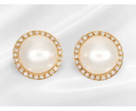 Sehr gut erhaltene vintage Ohrstecker mit Mabé-Perlen und kleinen Brillanten, 18K Gold: Ca. Ø18mm, ca. 11,5g, 18K Gelbgold, r