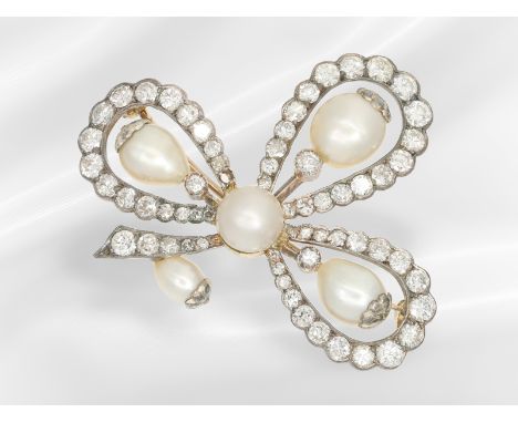 Brosche/Nadel: dekorative, handgefertigte vintage Goldschmiedebrosche mit Brillanten und Perlen, 18K Gold: Ca. 45,5 x 35mm, c