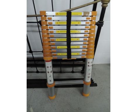A compact and portable extending ladder
