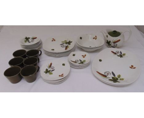 Midwinter Stylecraft dinner and tea service for six place settings to include plates, bowls, teapot, cups and saucers (38)