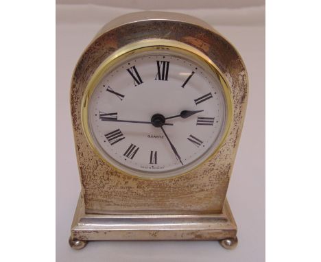 A silver cased desk clock 14.5cm (h)