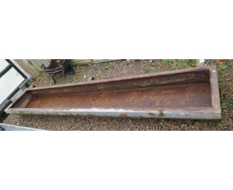 Galvanised trough - Approx L: 339cm 