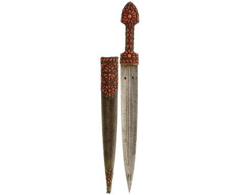 A 19TH CENTURY OTTOMAN OR TURKISH KINDJAL, 38.5cm double fullered blade struck with maker's marks to either side and swirl et