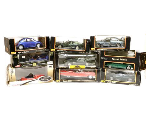 Maisto 1:18 Scale Models Volkswagen Beetle, Jaguar XK8, Jaguar S-type, Jaguar MkII, Cadillac Eldorado and McLaren F1; Chrono 