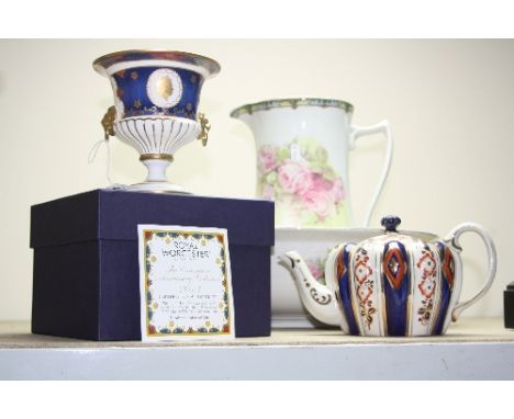 A BOXED ROYAL WORCESTER LIMITED EDITION LION HEAD VASE, from The Coronation Anniversary Collection 2013, No.101/250 (certific
