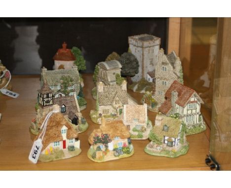 TWELVE LILLIPUT LANE SCULPTURES, to include 'Two Hoots', 'To Have and to Hold', L2226, 'Tarnside', L2192 (bed and breakfast),