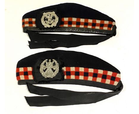 10th Bn. (Liverpool Scottish) King’s Liverpool Regiment OR’s Glengarries.Two examples comprising WW1 Pattern, with leather ed