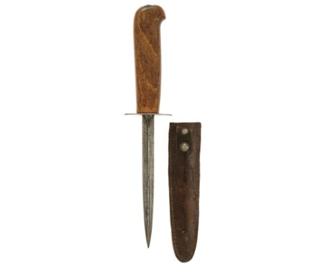 WW1 Antique French Trench Fighting Knife.A good example of the Great War official French issue circa 1916. Fitted with a 6 in