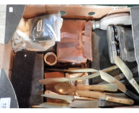 A collectors lot to include: opera glasses, hip flasks, a boxed Punkt-Roller, knives and forks fashioned from horn and other 