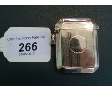 A 9ct gold vesta case, with engine turned decoration, Birmingham hallmarks. Condition Report: 24.5g
In good, clean condition.