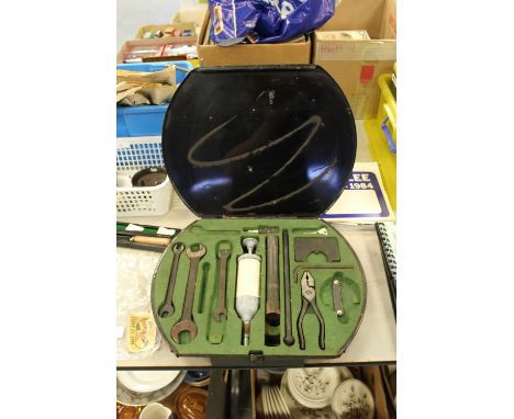 Tin Jaguar tool kit