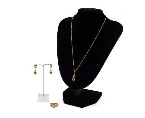 18ct gold three-stone gypsy ring, along with a pair of 18ct gold gem set drop earrings and 18ct gold matching necklace, 11.35