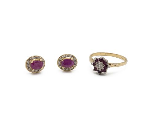 18ct gold gem-set cluster ring, along with a pair of 18ct gold gem-set earrings, 5.83 grams.