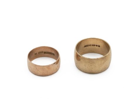 Two 9ct gold wedding bands, finger size R and 1/2 and N and 1/2, 15.69 grams