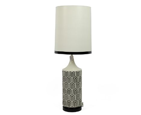 Circa 1960's American large table lamp with ceramic cylindrical body with arches pattern in grey relief on an off-white groun