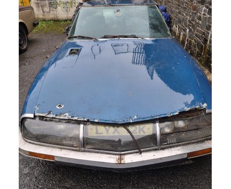 1971 CITROEN SM Sports Coupe, 2960ccs V6 Maserati petrol engine with manual gearbox. A sadly neglected example of this very r