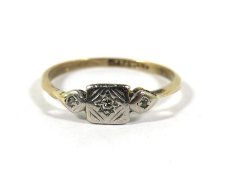 9ct Yellow Gold ring set with Three Tiny Diamonds in an Illusion setting. Finger size M-5 to N   1.2g
