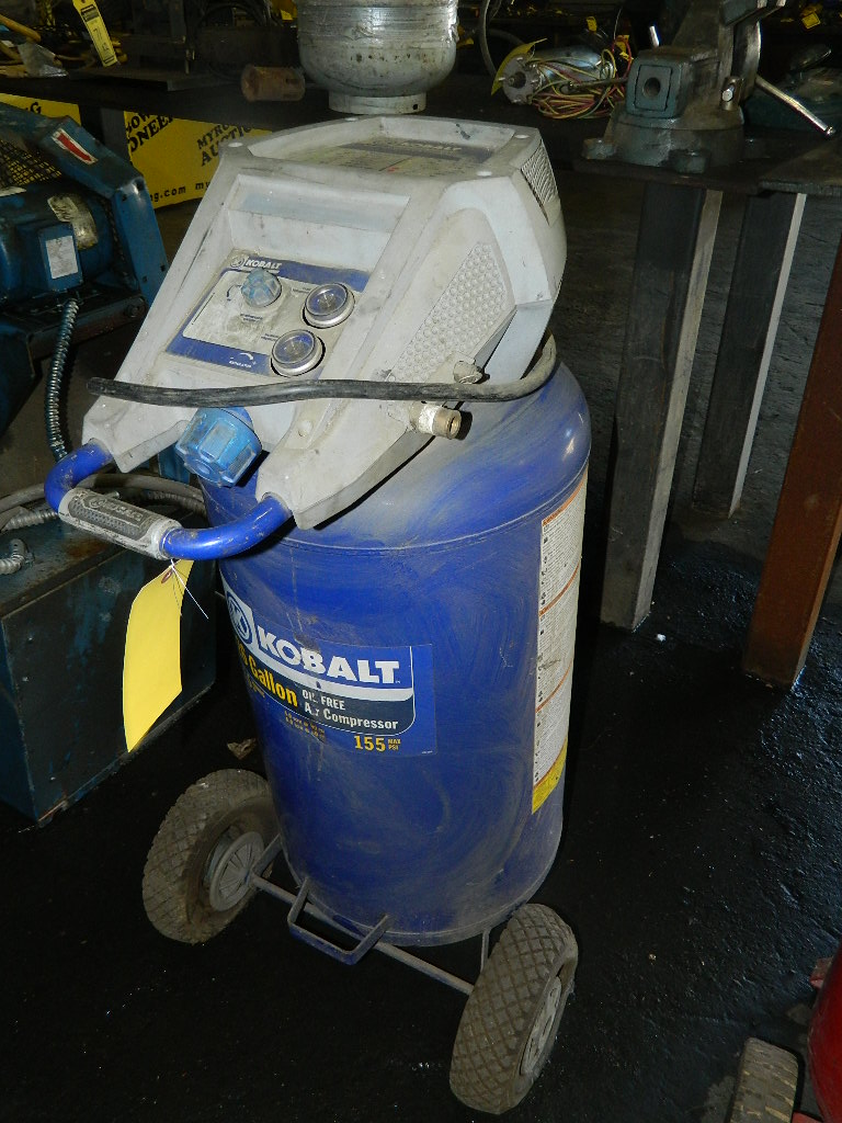 KOBALT 26GALLON AIR COMPRESSOR