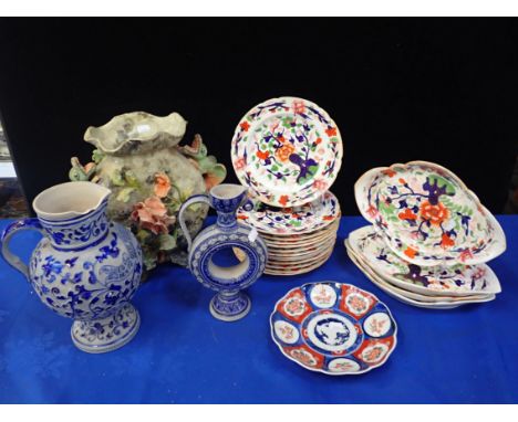 A 19TH CENTURY IMARI PATTERN PORCELAIN PART DESSERT SERVICE possibly Derby, comprising four oval dishes and fifteen plates an