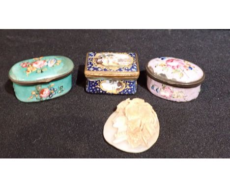 AN EARLY 19TH CENTURY ENAMELLED AND GILT METAL MOUNTED SNUFF BOX decorated with country scenes and with unusual brass interna