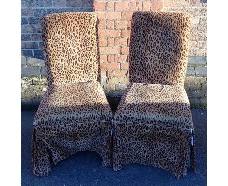 A PAIR OF SIDE CHAIRS IN LEOPARD-PRINT VELVET 
