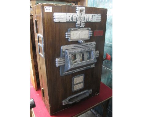 Vintage Regina one arm bandit. (B.P. 24% incl. VAT)