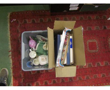 A quantity of Royal memorabilia including collectors' plates and a Corgi Queen's Silver Jubilee 1977 Coronation Coach