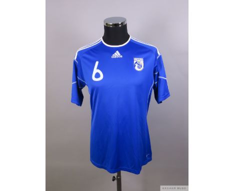 Blue Cyrus No.6 home shirt, 2010,
player issue, Adidas, size M, short-sleeved with country emblem, reverse numbered 6