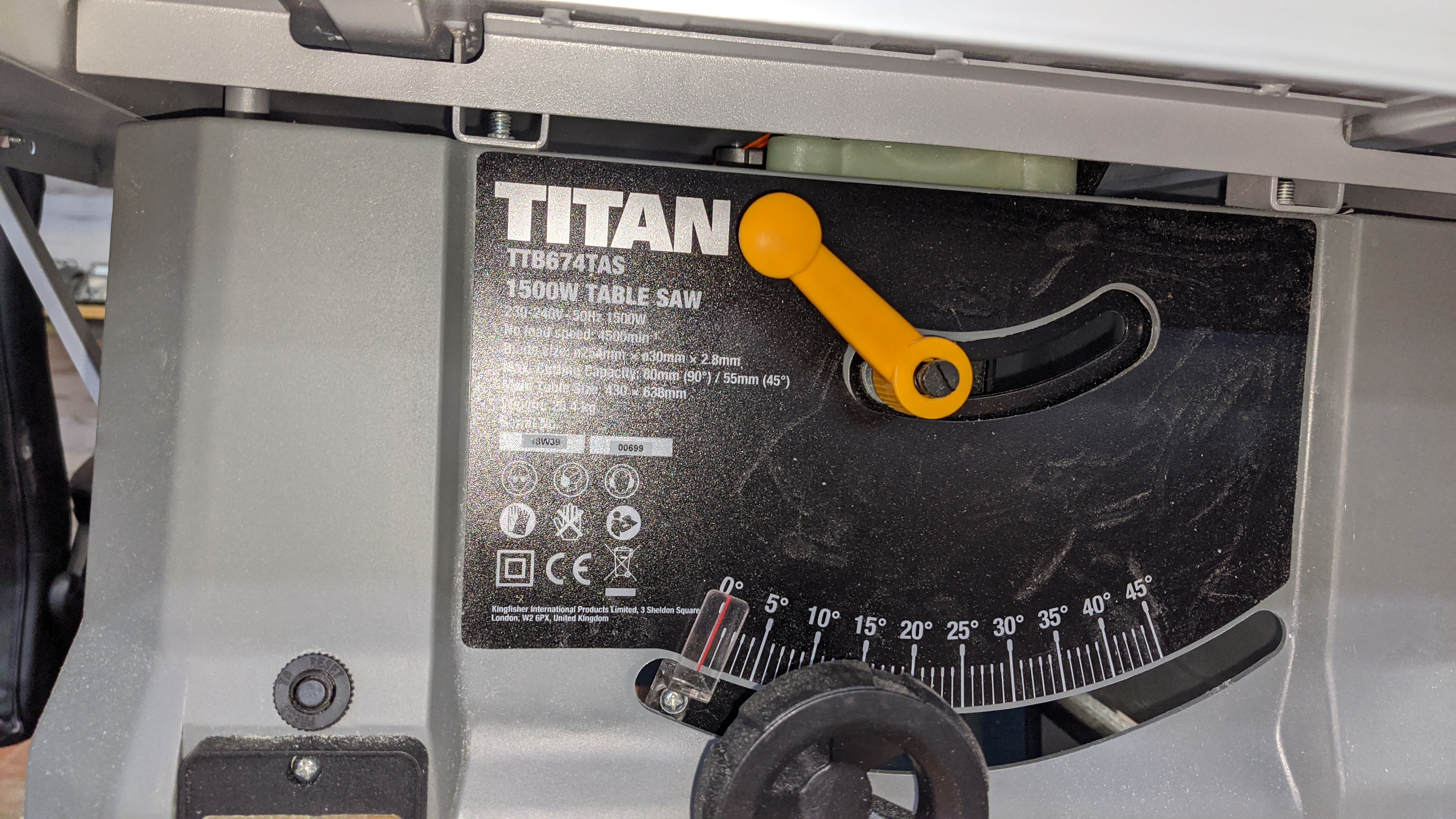Titan 1500w table saw model TTB674TAS. Lots 22 53 are all located