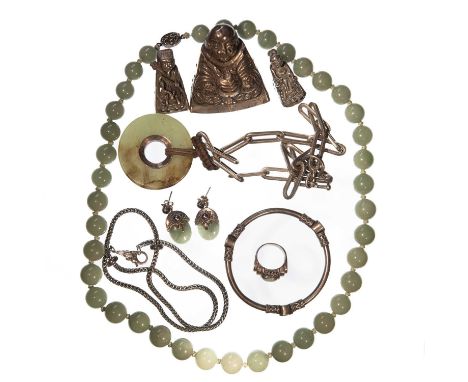 A COLLECTION OF SILVER AND HARDSTONE JEWELLERY including a jade disc pendant, suspended from a white metal chain of elongated