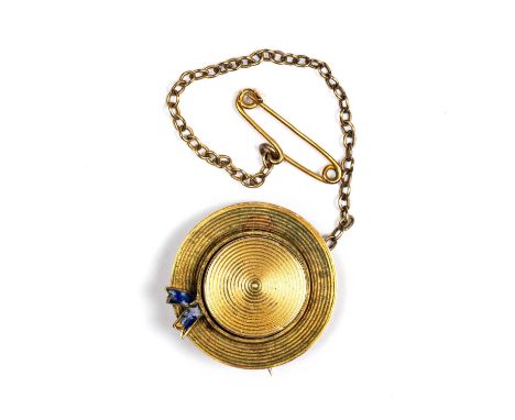 A LATE 19TH CENTURY/ EARLY 20TH CENTURY YELLOW METAL NOVELTY BROOCH AND COMPASS unmarked, designed as a straw boater hat, wit