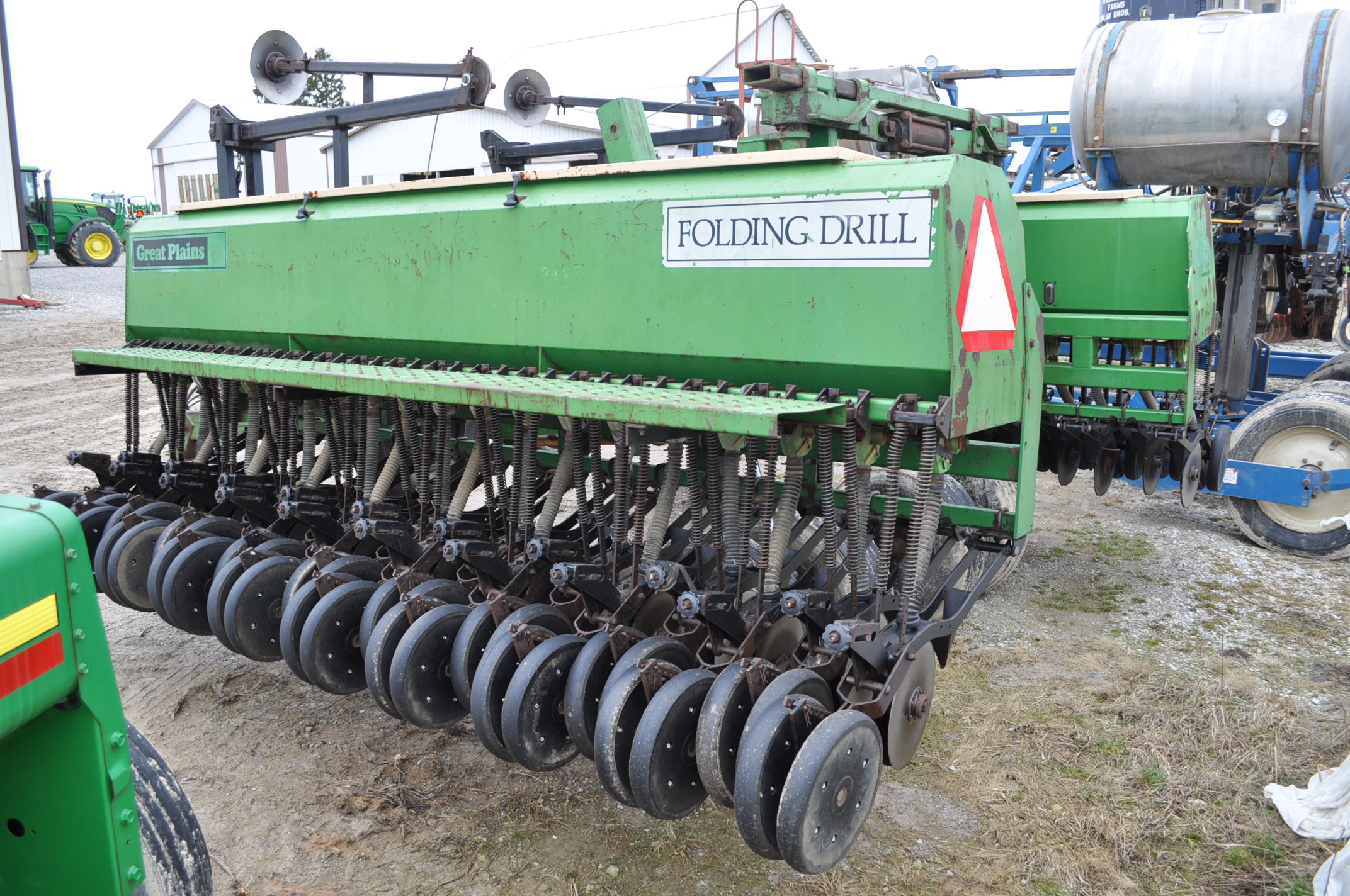 24’ Great Plains grain drill, hyd fold, 7 ½” spacing, new dual rubber