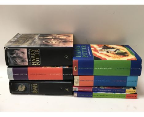 7 Harry Potter books, 4 that are first editions - NO RESERVE